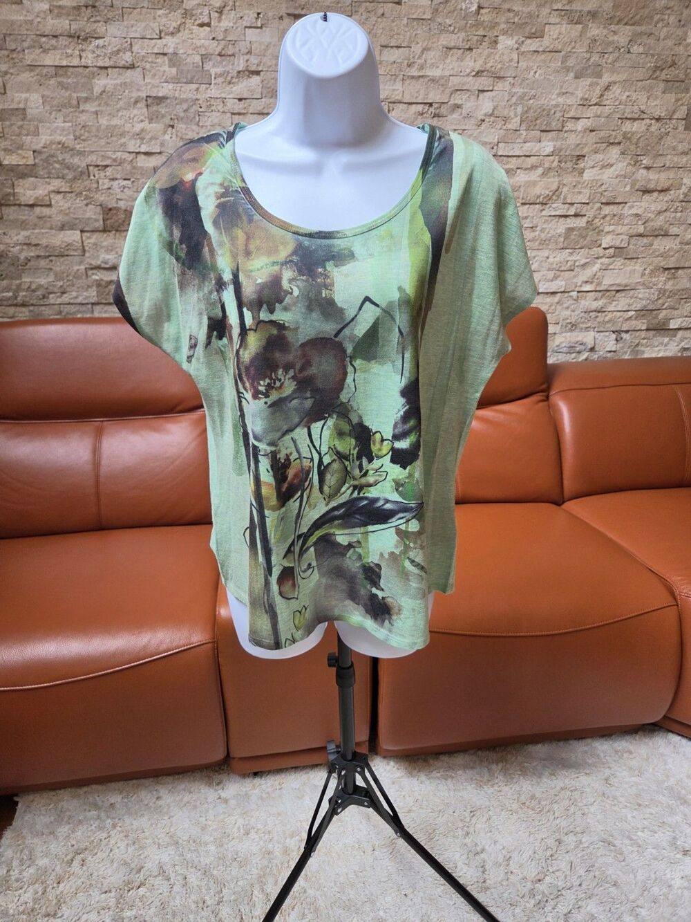 Coldwater Creek Women's Medium Reglan Sleeve Tee Scoop Neck Abstract Watercolor